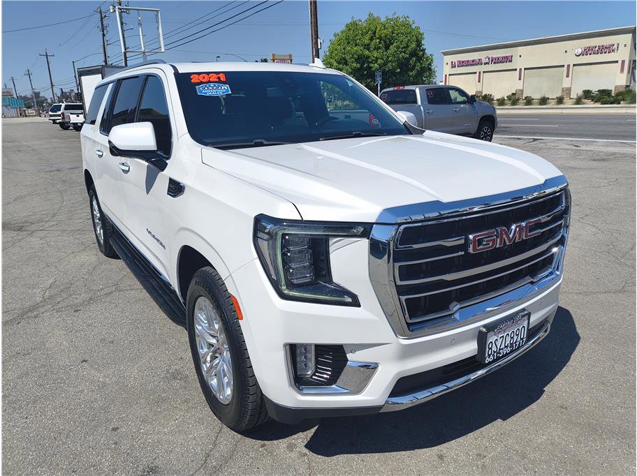 Used 2021 GMC Yukon XL SLT w/ SLT Luxury Plus Package RWD image 2