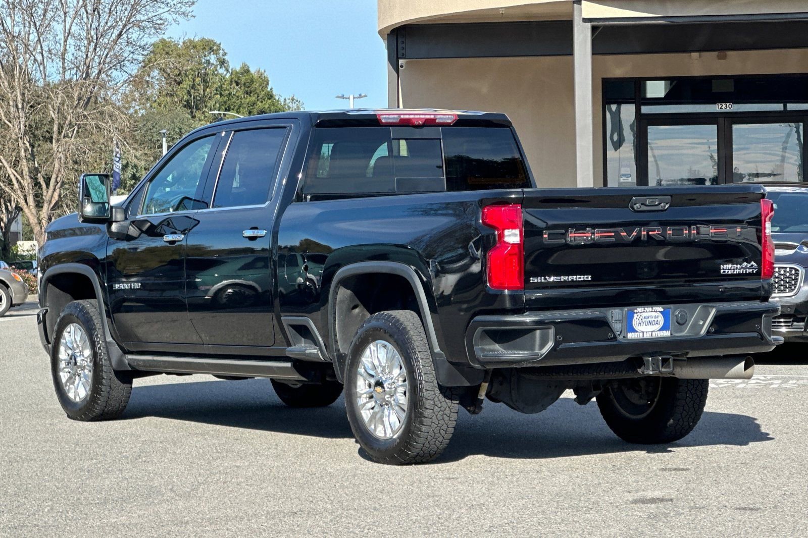 Used 2022 Chevrolet Silverado 3500 High Country image 6