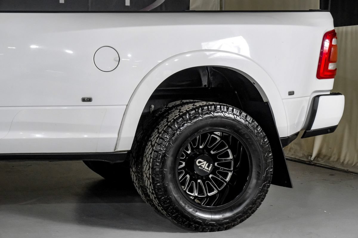 Used 2020 RAM 3500 Laramie AWD/4WD image 14