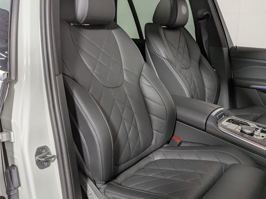 Certified 2025 BMW X5 xDrive40i w/ Premium Package image 30