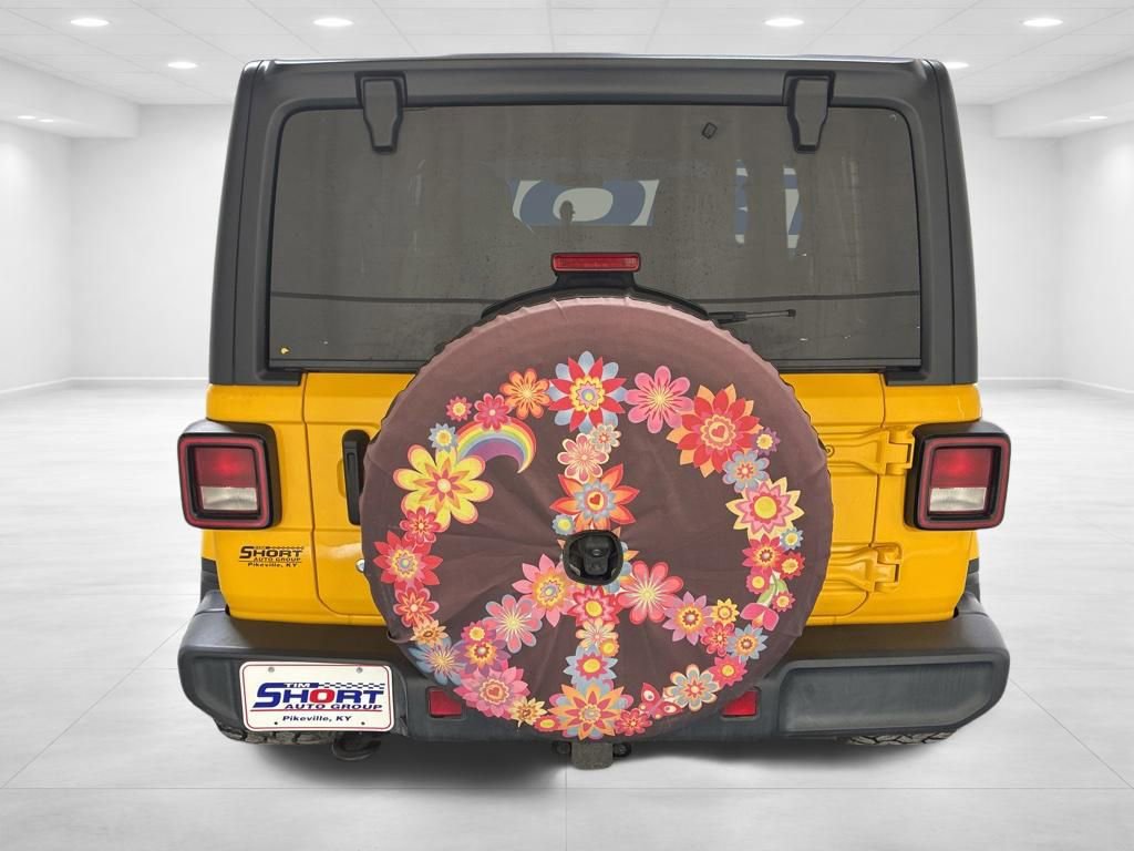 Used 2020 Jeep Wrangler Unlimited Sahara AWD/4WD image 5