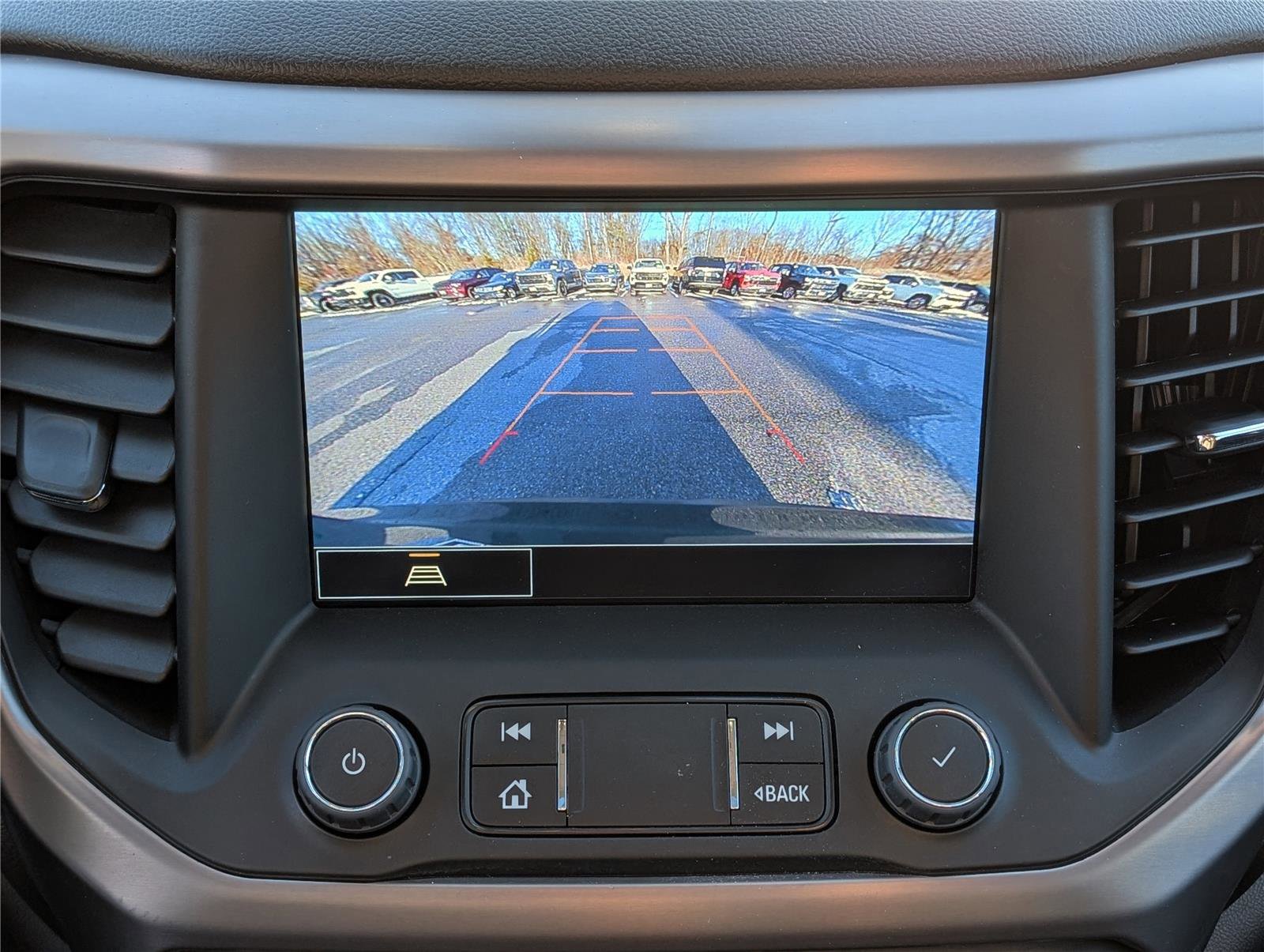 Used 2023 GMC Acadia AT4 image 32