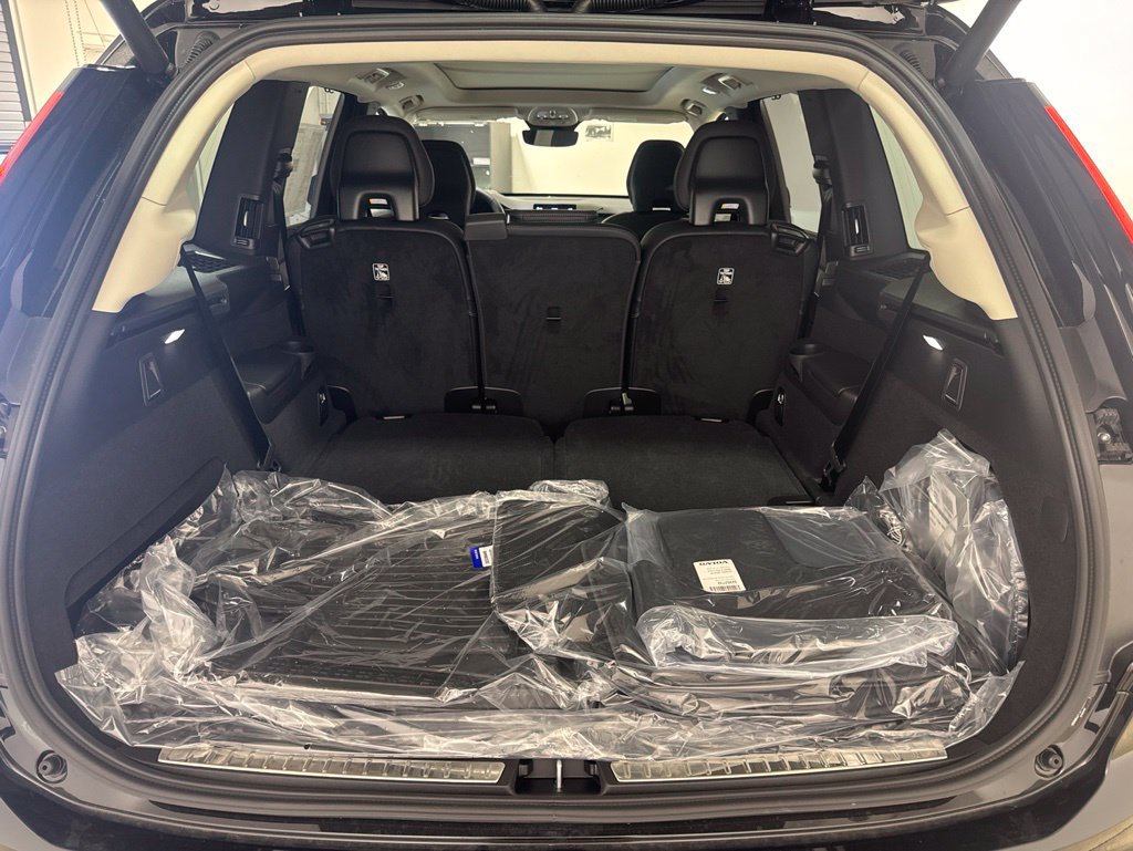 New 2026 Volvo XC90 B6 Ultra w/ Protection Package AWD/4WD image 31