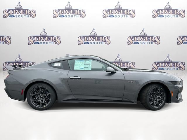 New 2026 Ford Mustang GT w/ GT Performance Package RWD image 2