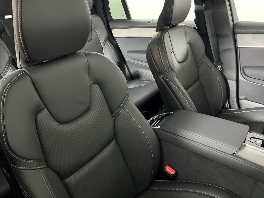 New 2026 Volvo XC90 B6 Ultra image 25