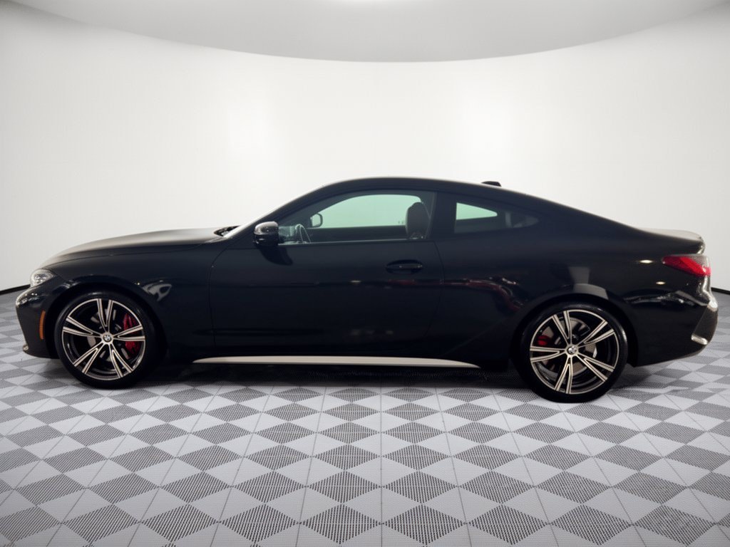 Used 2024 BMW 430i Coupe w/ M Sport Package RWD image 2