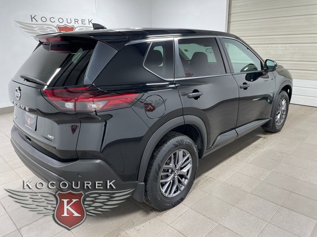 Used 2021 Nissan Rogue S image 6
