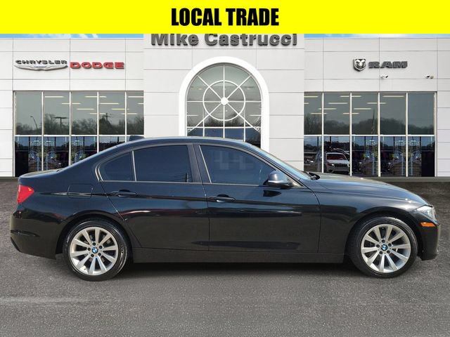Used 2014 BMW 320i xDrive Sedan AWD/4WD image 3