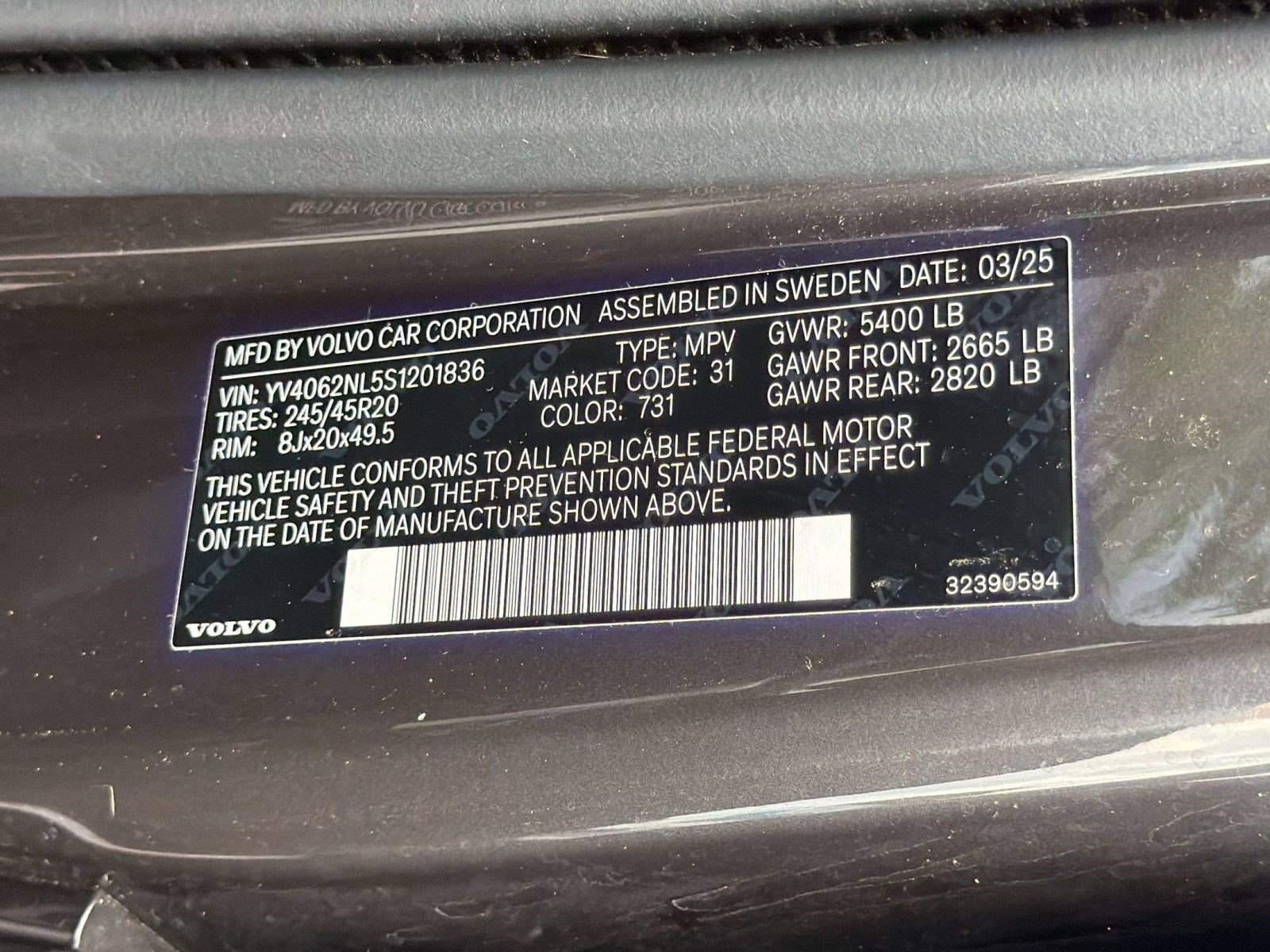 Certified 2025 Volvo V90 B6 Cross Country Ultra AWD/4WD image 24