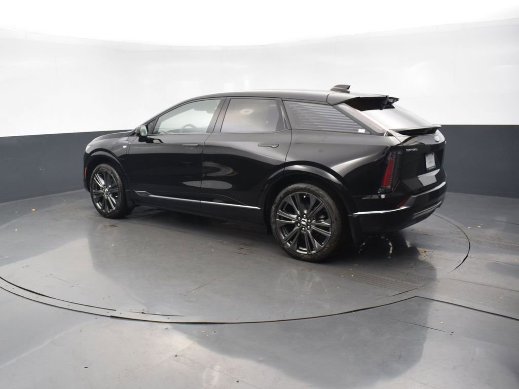 New 2026 Cadillac Optiq Sport 2 w/ LPO, Floor Liner Package image 4