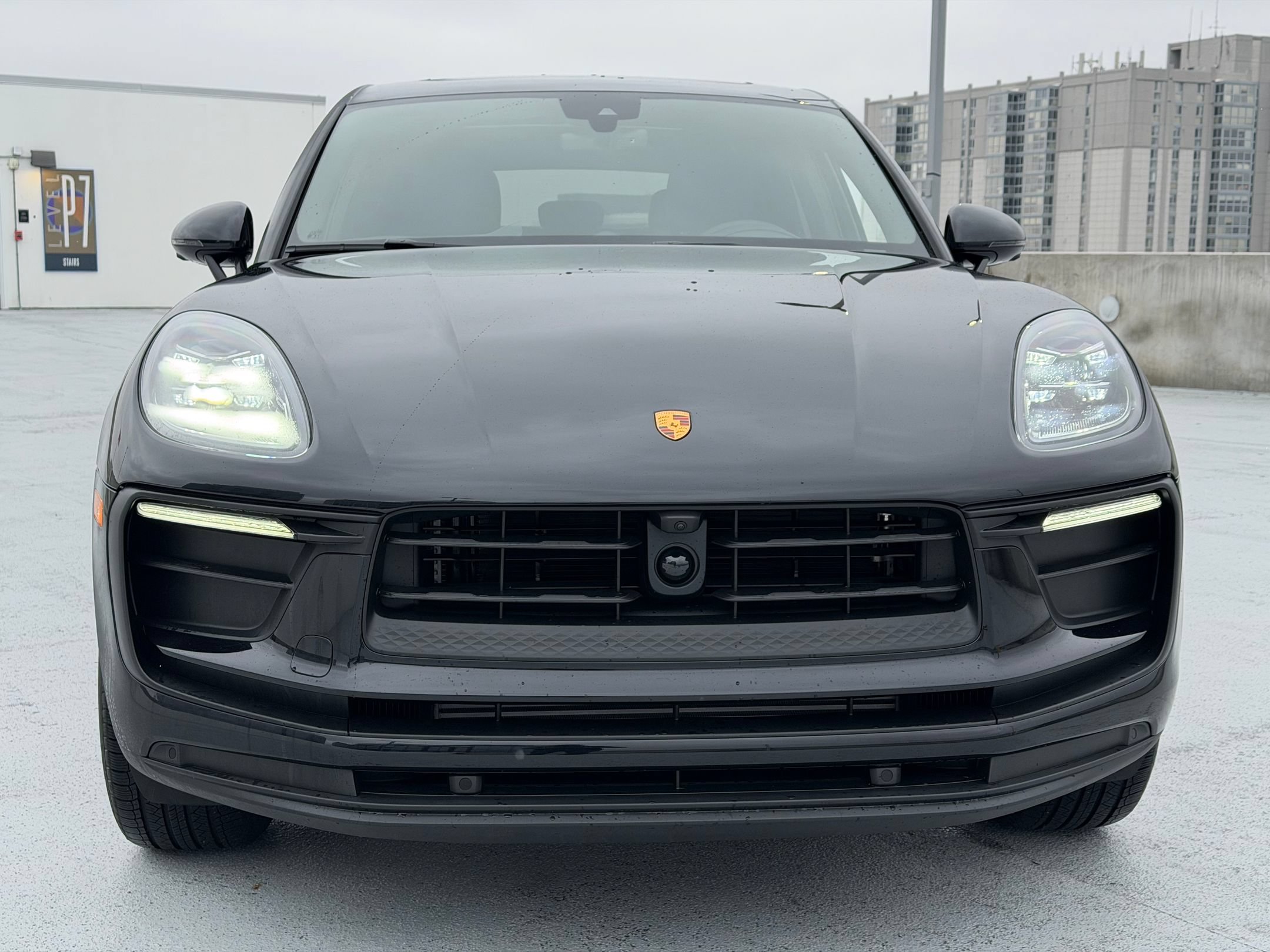 Certified 2026 Porsche Macan AWD/4WD image 10