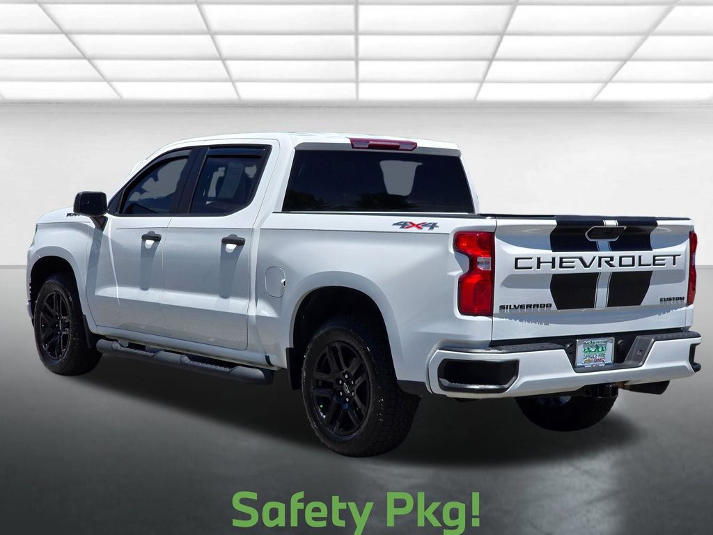 Certified 2022 Chevrolet Silverado 1500 Custom w/ Rally Edition AWD/4WD image 18