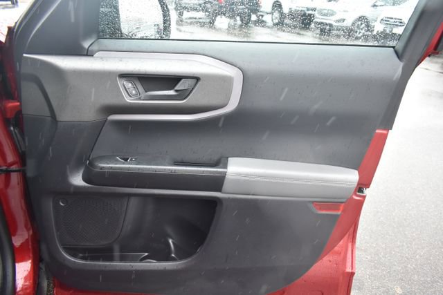 Used 2025 Ford Bronco Sport Badlands image 44