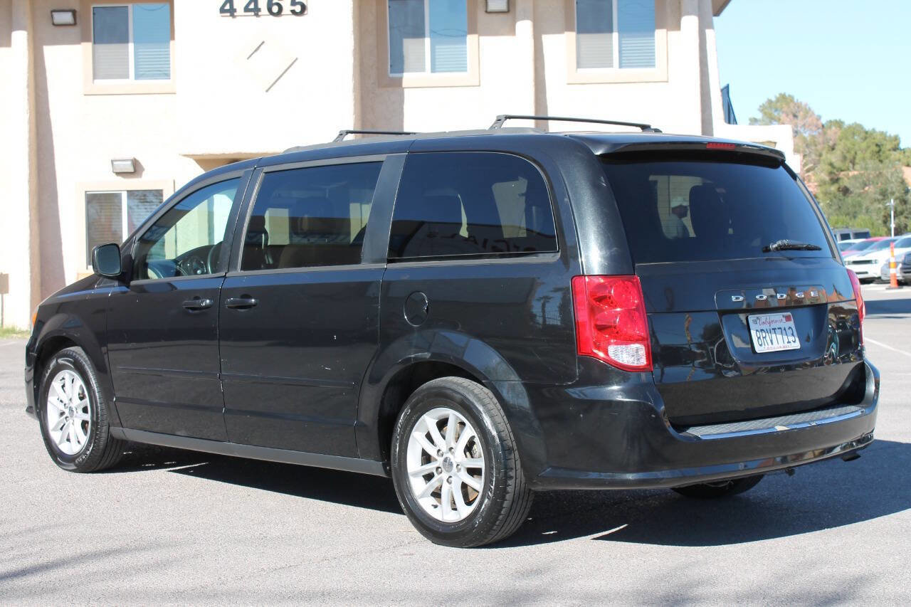 Used 2016 Dodge Grand Caravan SXT FWD image 6