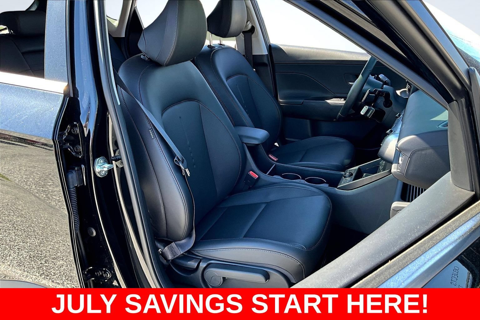 Used 2025 Hyundai Kona Limited FWD image 38
