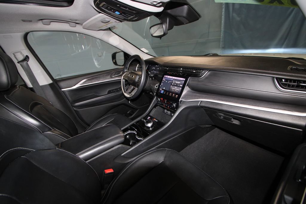 Used 2021 Jeep Grand Cherokee L Limited image 25