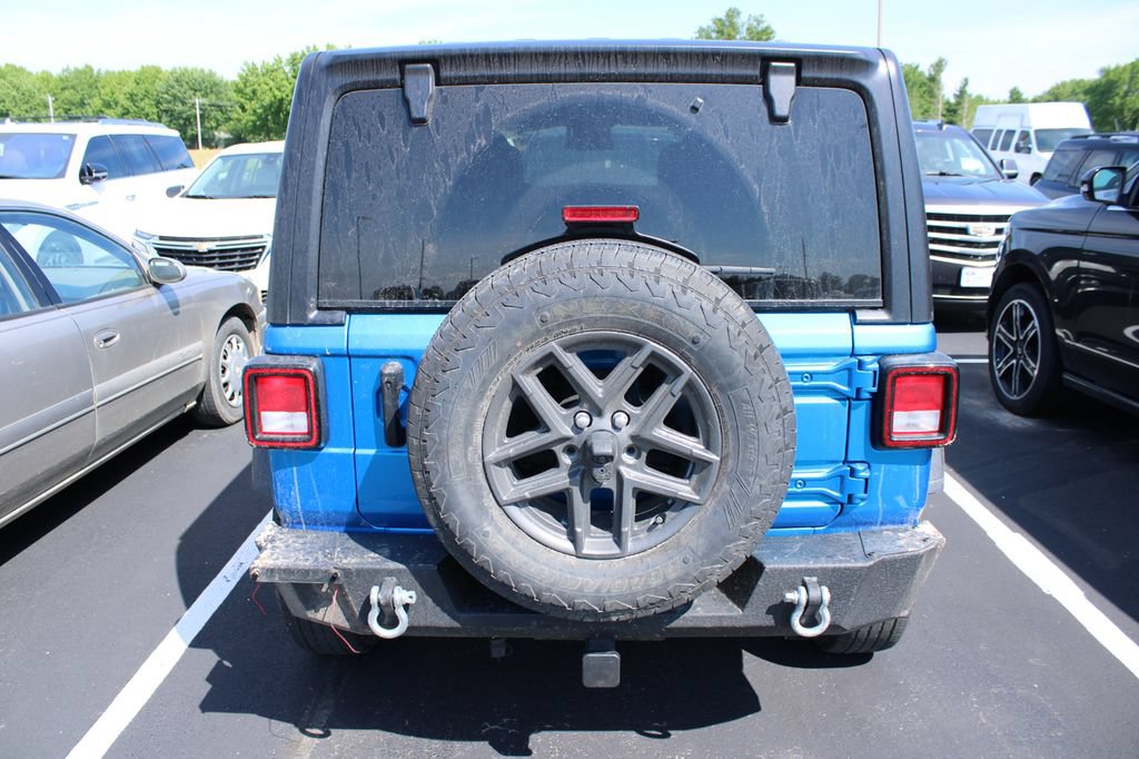 Used 2024 Jeep Wrangler Unlimited Sport AWD/4WD image 6