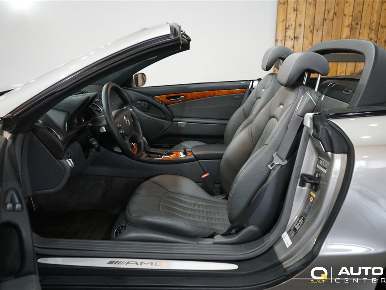 Used 2004 Mercedes-Benz SL 55 AMG image 17