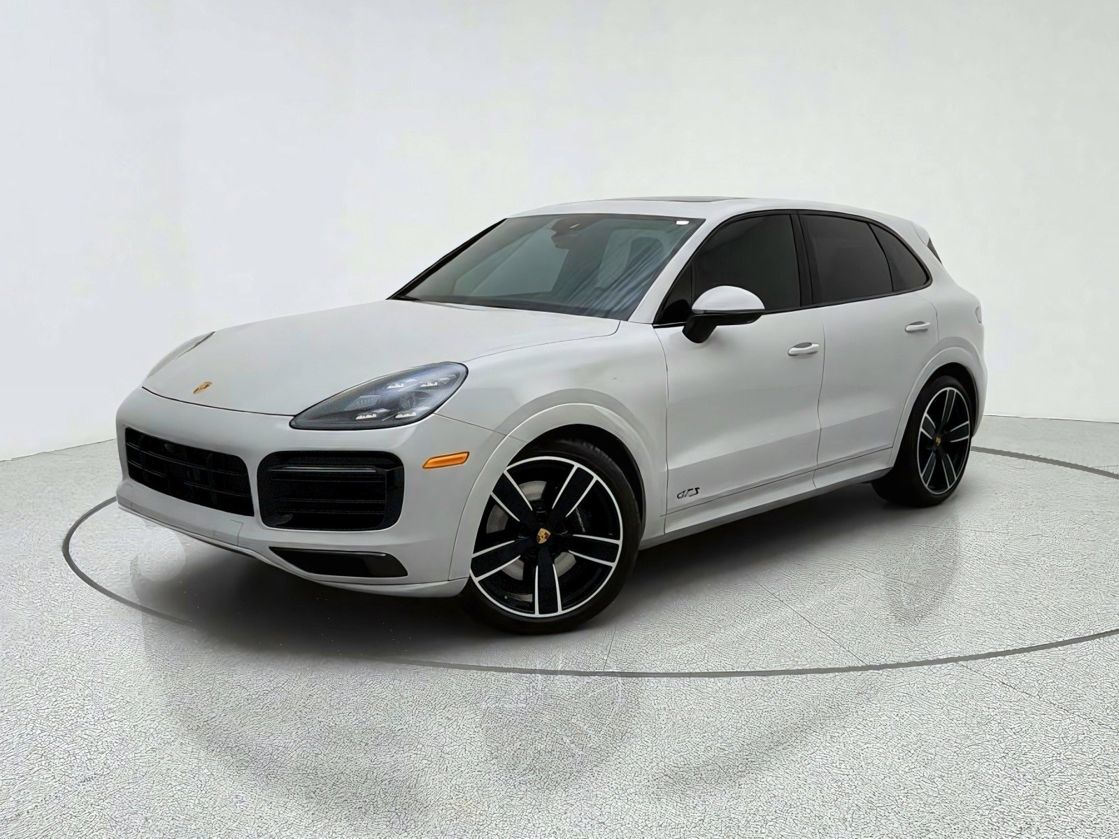 Used 2023 Porsche Cayenne GTS AWD/4WD image 1