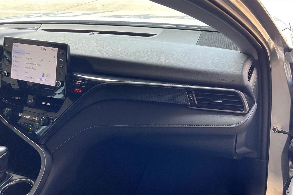 Used 2021 Toyota Camry XSE w/ Carpet Mat Package (TMS) FWD image 16