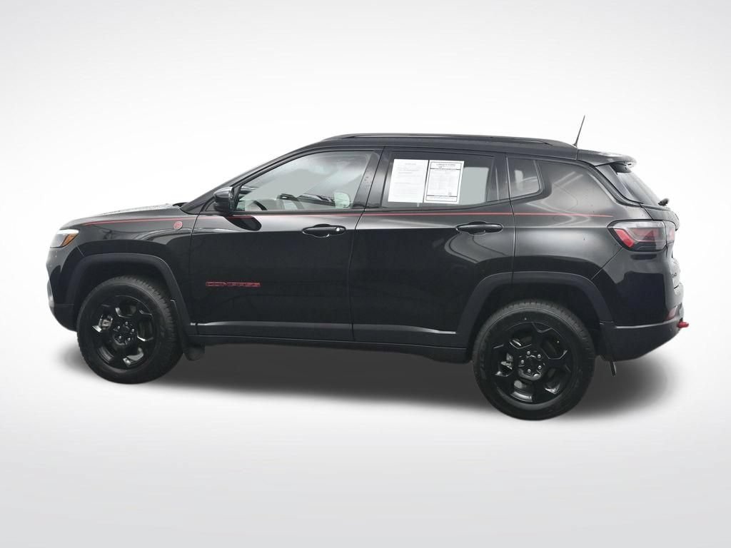 Used 2023 Jeep Compass Trailhawk w/ Trailhawk Elite Group AWD/4WD image 10