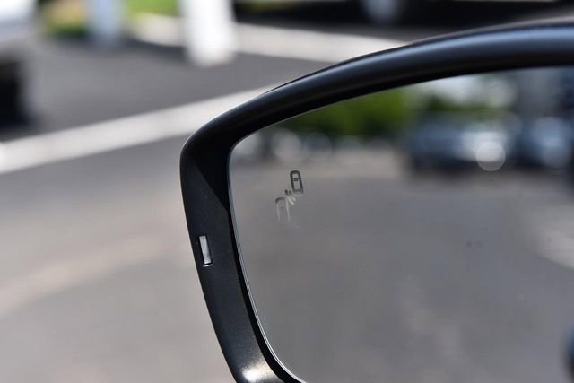 Used 2017 Volkswagen Jetta SE FWD image 11