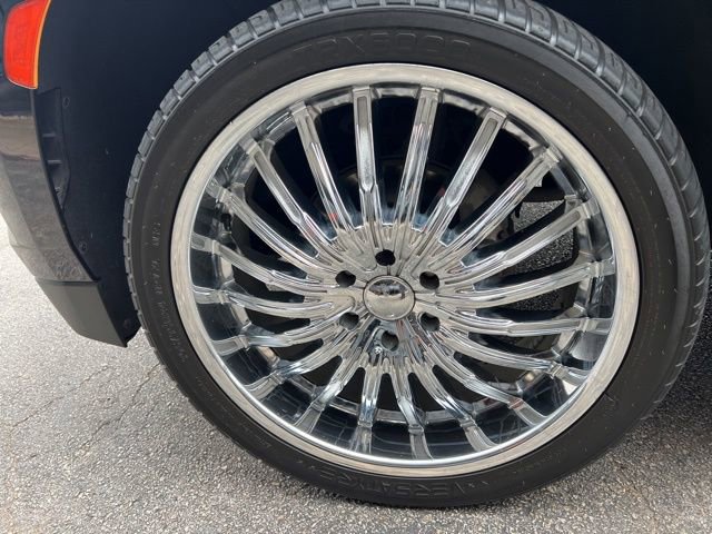 Used 2023 Chevrolet Suburban LS image 3