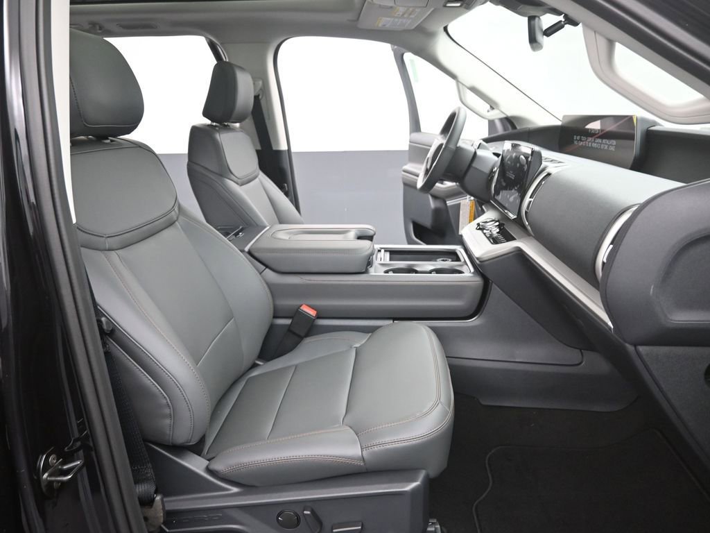 New 2025 Ford Expedition Active RWD image 16