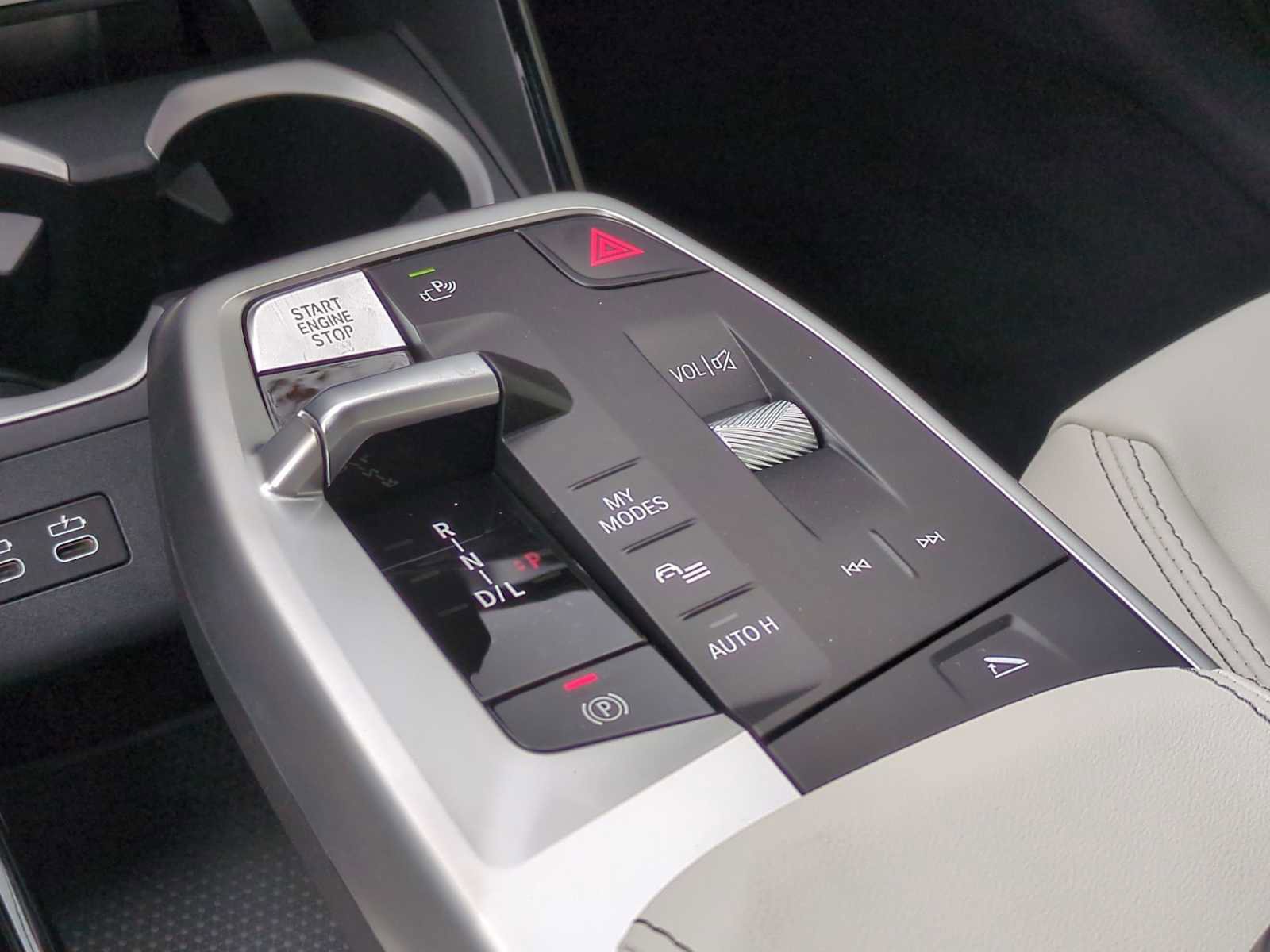 Used 2026 BMW X1 xDrive28i w/ Technology Package image 34