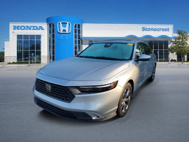 Used 2023 Honda Accord EX image 4