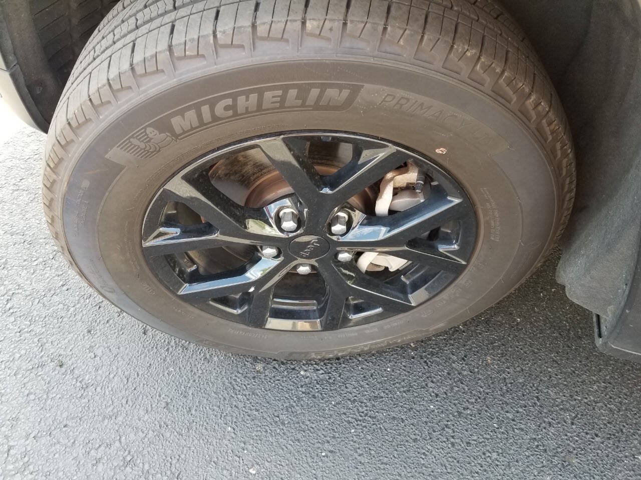 Certified 2024 Jeep Grand Cherokee L Altitude AWD/4WD image 4