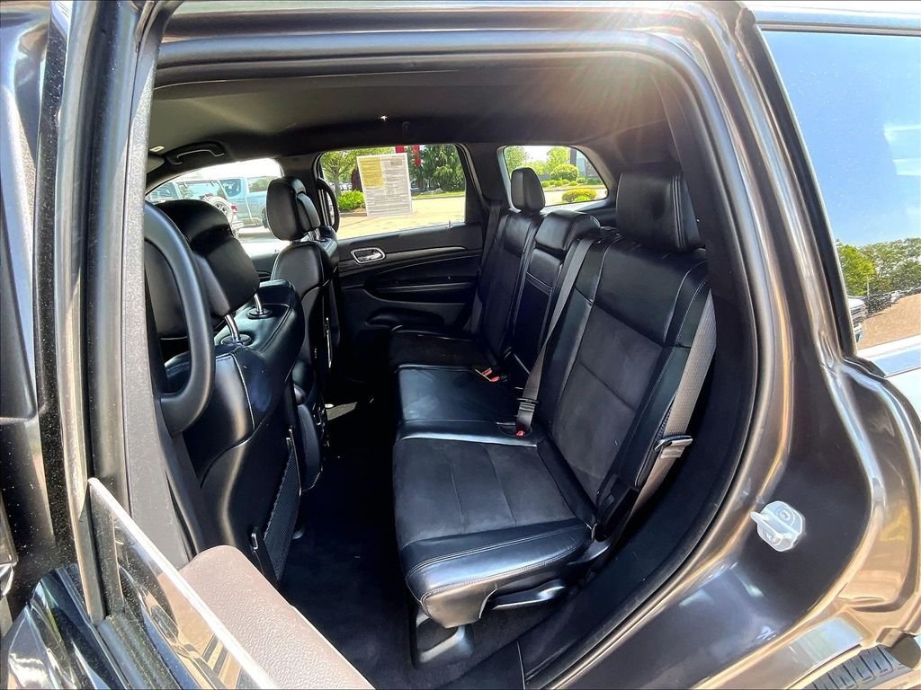 Used 2020 Jeep Grand Cherokee Altitude AWD/4WD image 15