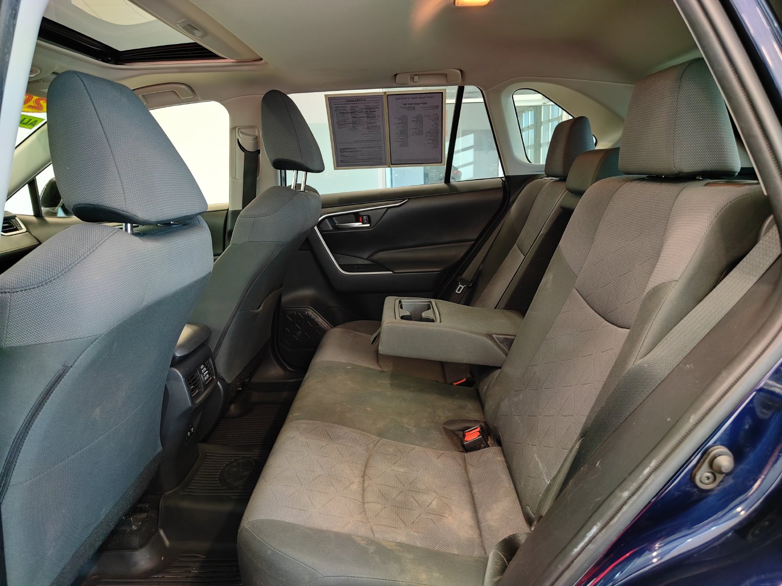 Used 2019 Toyota RAV4 XLE w/ Convenience Package AWD/4WD image 12