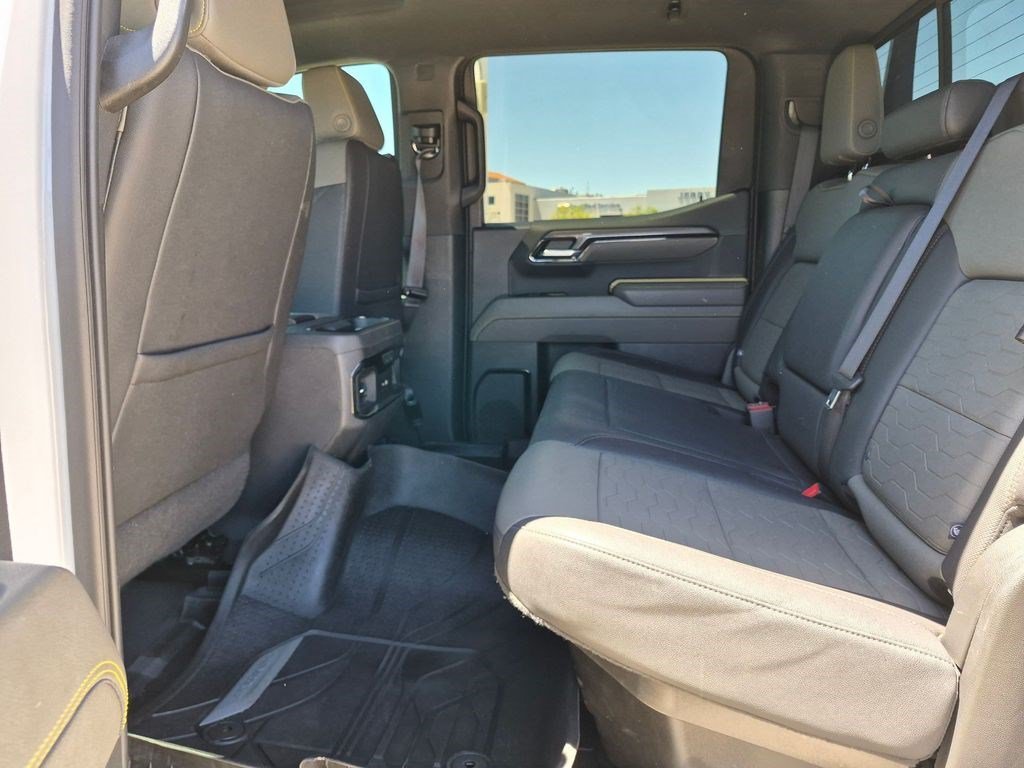 Certified 2023 Chevrolet Silverado 1500 ZR2 w/ Technology Package AWD/4WD image 27
