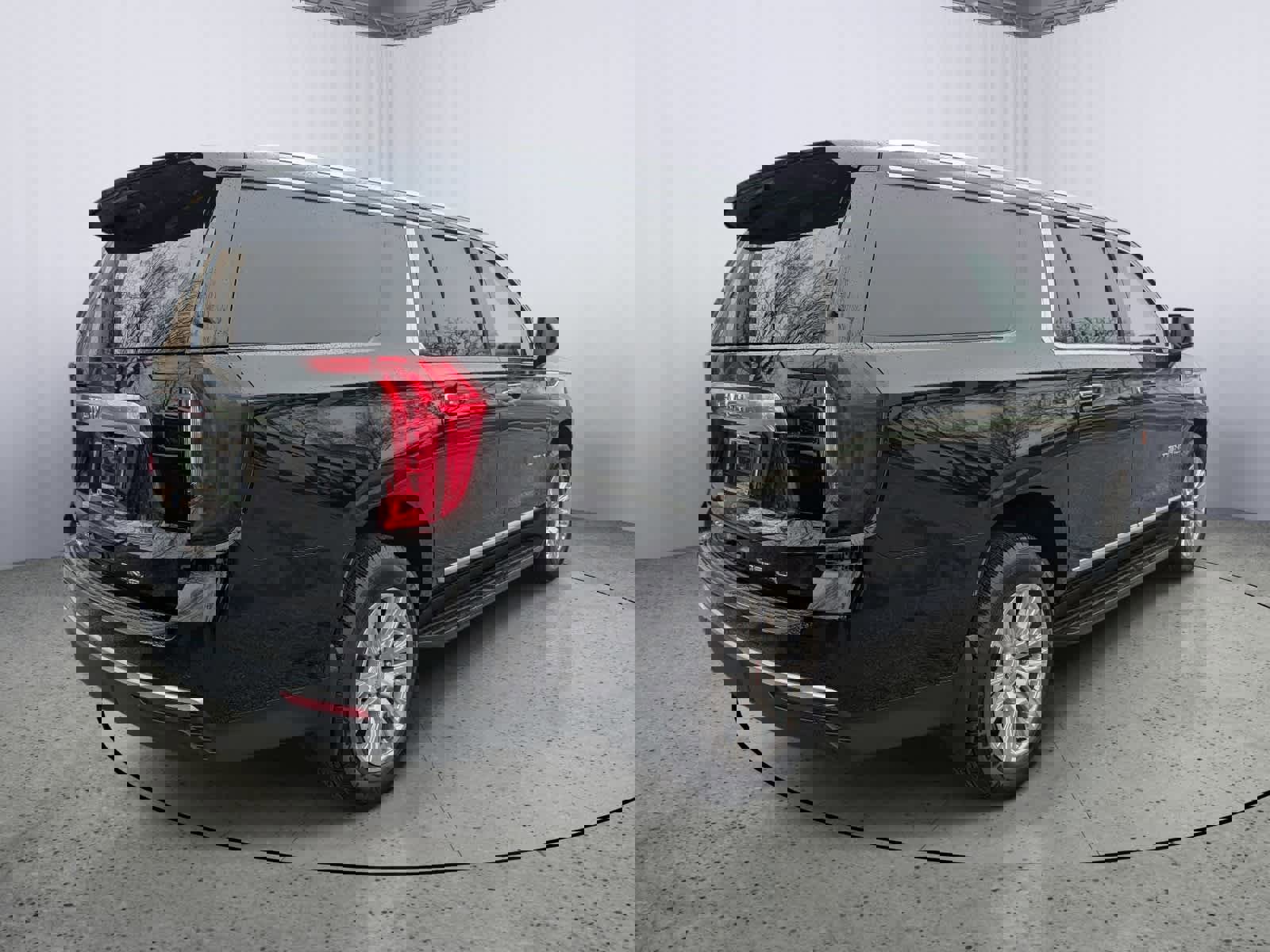 Certified 2023 GMC Yukon XL Denali image 3