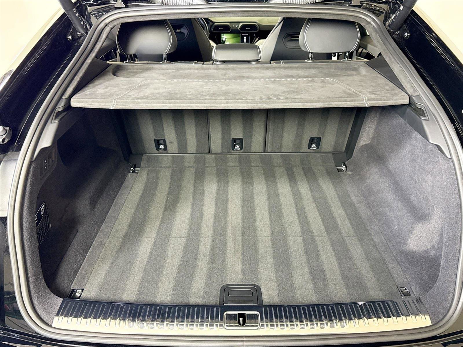 Used 2023 Lamborghini Urus S image 29