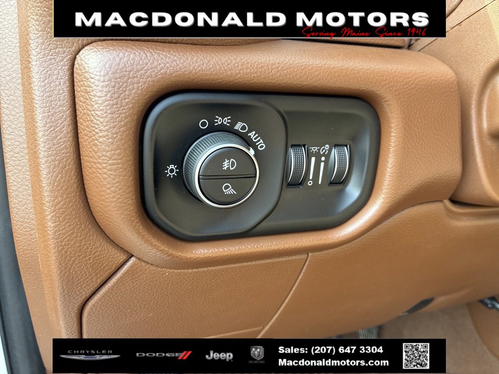 Used 2019 RAM 3500 Laramie image 16