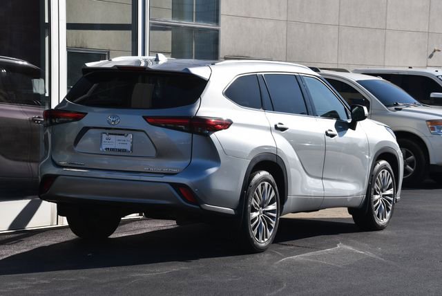 Used 2021 Toyota Highlander Platinum image 8