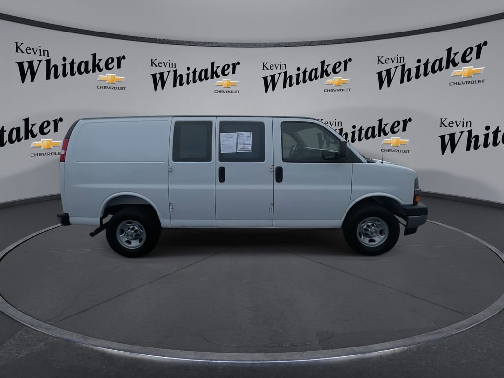 Used 2025 Chevrolet Express 2500 w/ Driver Convenience Package RWD image 9