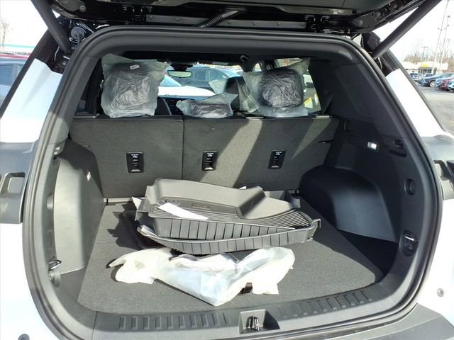 New 2026 Chevrolet Equinox RS w/ Safety and Technology Package AWD/4WD image 5