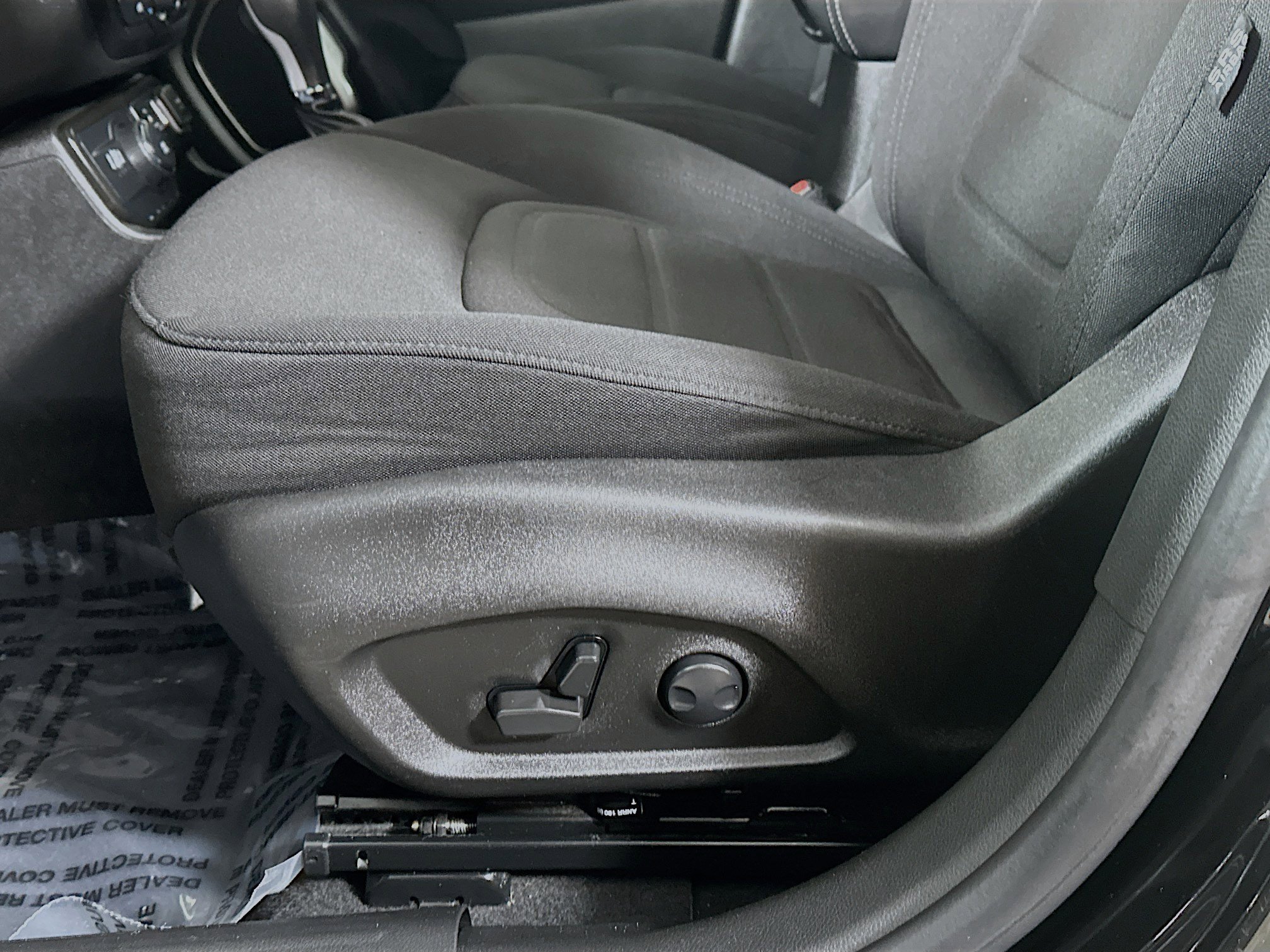 Used 2022 Jeep Renegade Latitude w/ Convenience Group image 19