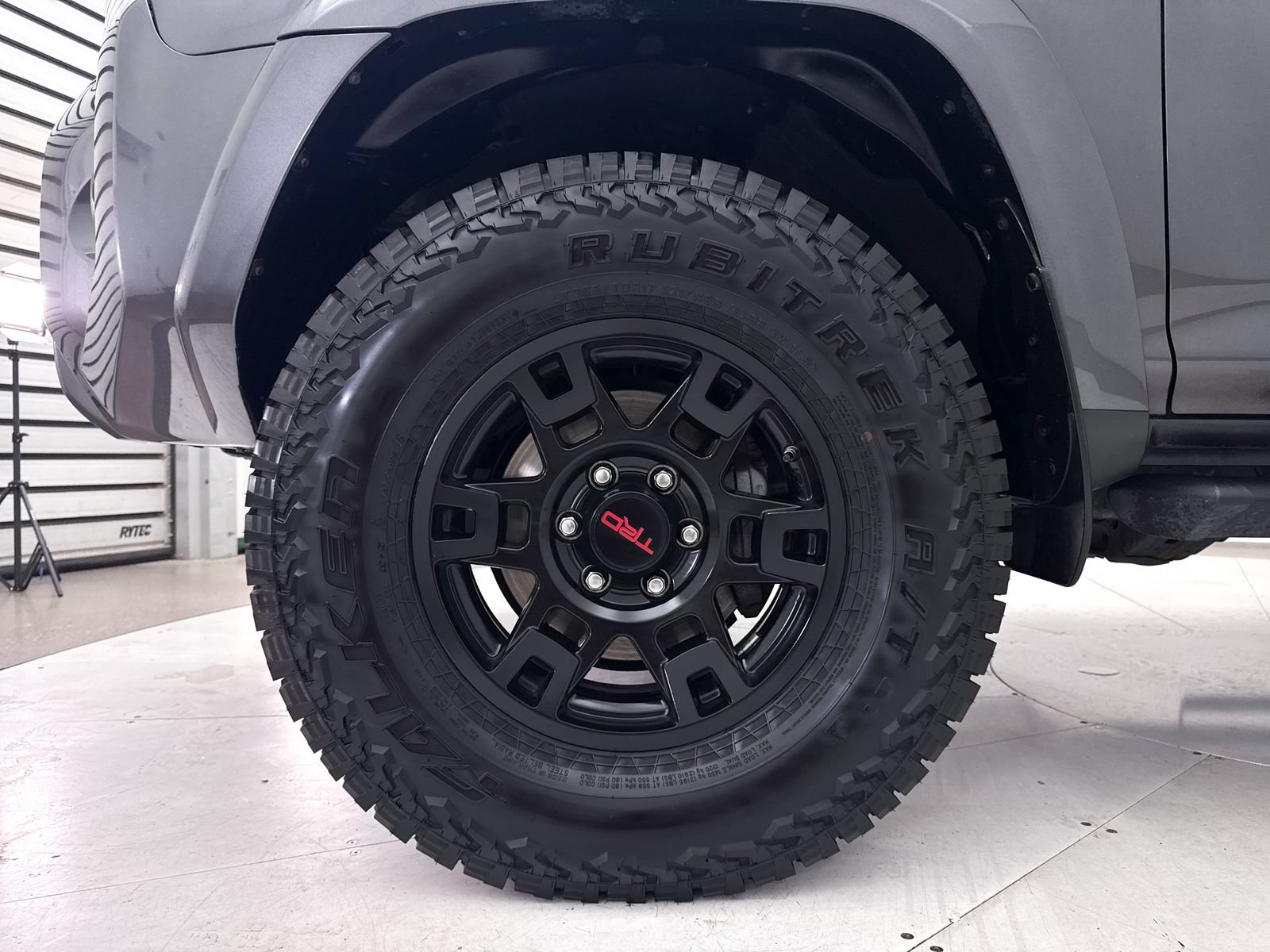 Used 2018 Toyota 4Runner SR5 Premium AWD/4WD image 15