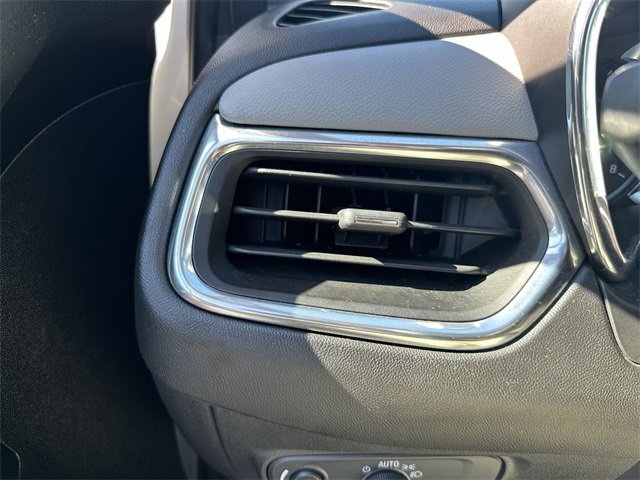 Used 2023 Chevrolet Equinox LT image 34