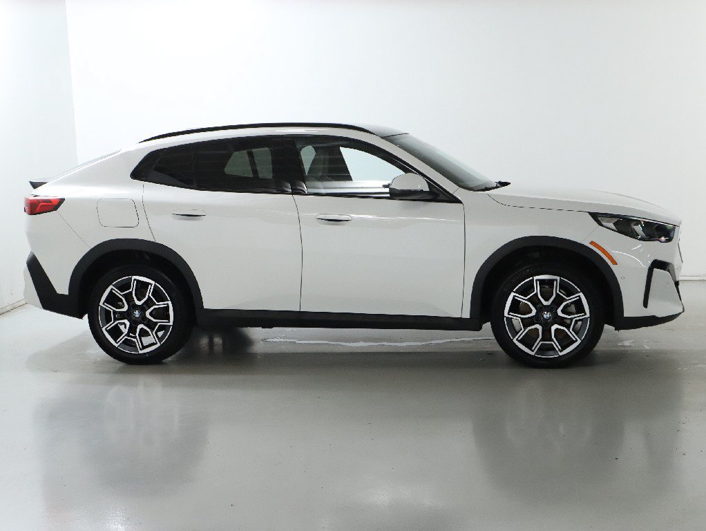 Used 2026 BMW X2 xDrive28i w/ Convenience Package AWD/4WD image 13