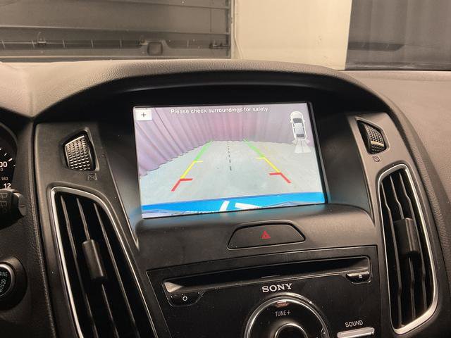 Used 2016 Ford Focus Titanium image 24