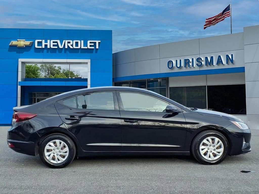 Used 2020 Hyundai Elantra SE w/ Cargo Package (C1) image 2