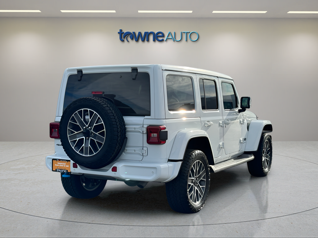 Used 2024 Jeep Wrangler High Altitude AWD/4WD image 5