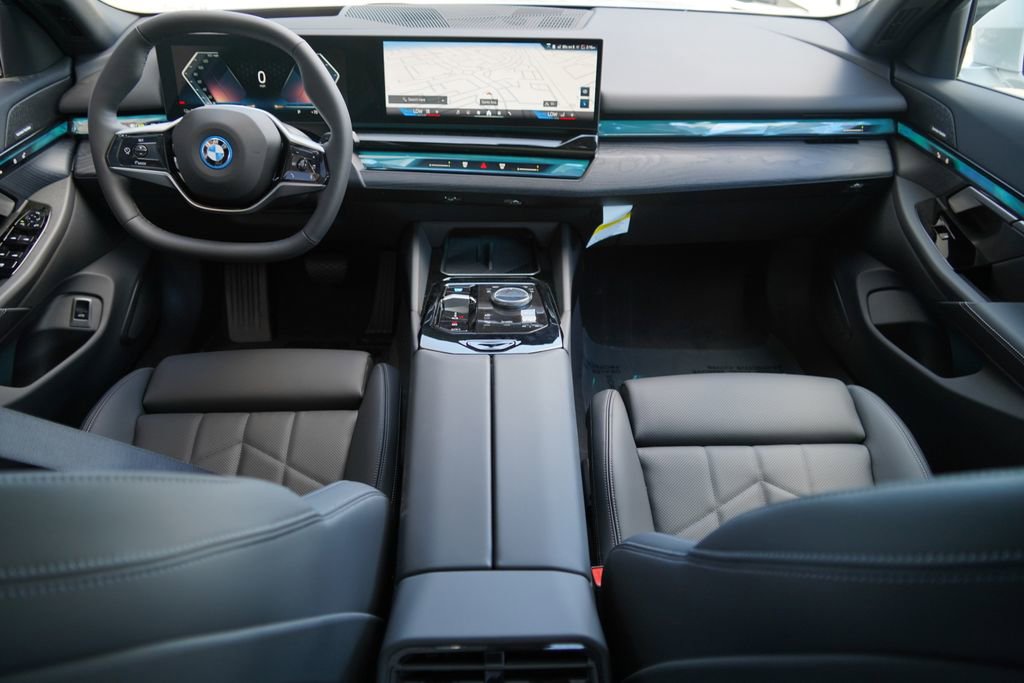 New 2026 BMW i5 eDrive40 image 13