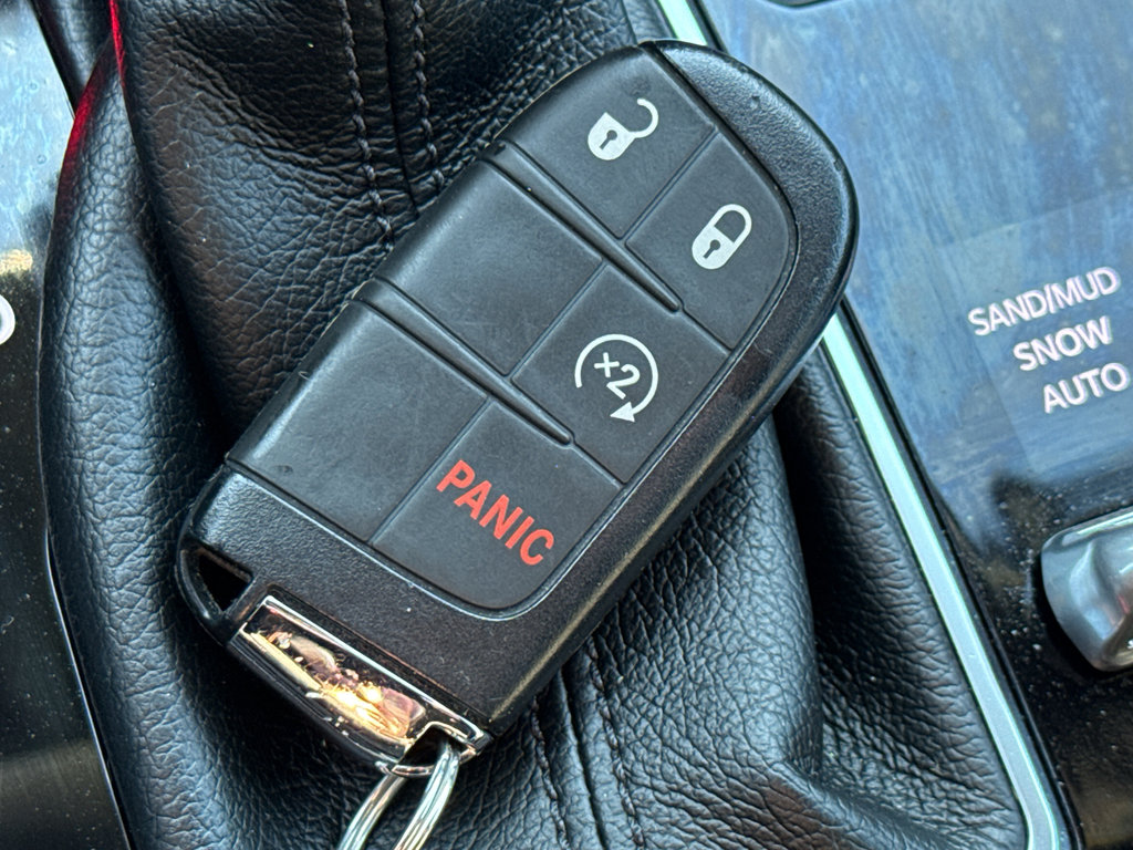 Used 2023 Jeep Compass Limited image 36