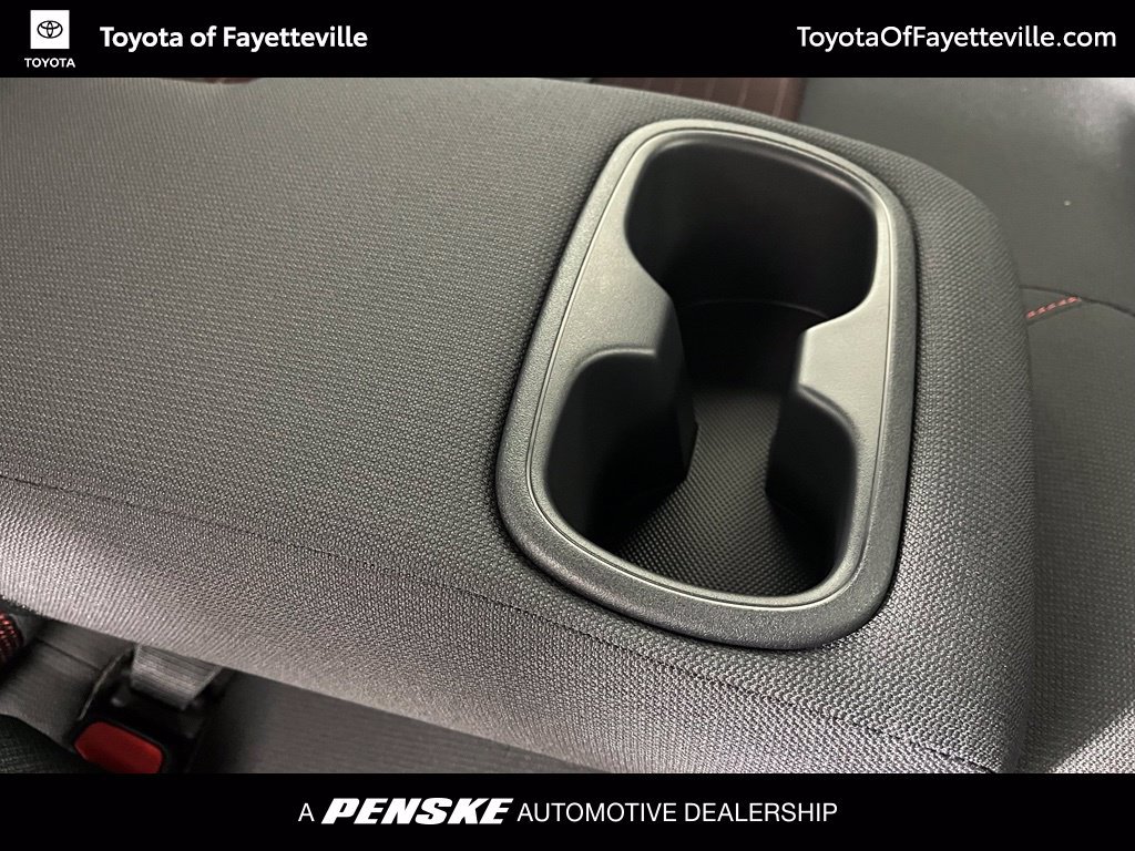 Used 2026 Toyota Corolla SE FWD image 9
